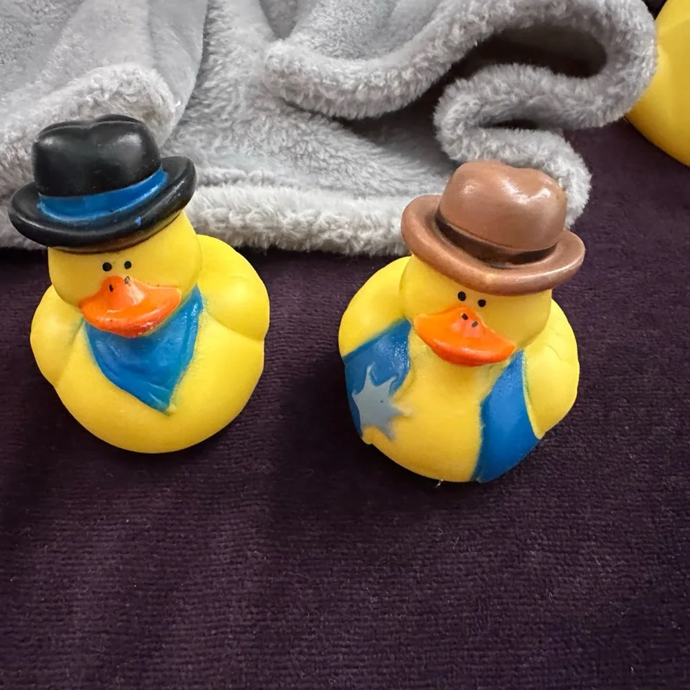 20 piece Bath Set with Yellow Water Temperature Duck 1-3 month Robe with Ears
